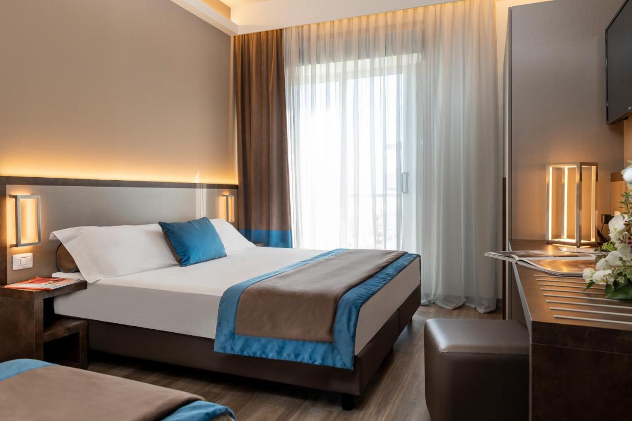 Hotel Continental Rimini Eksteriør bilde